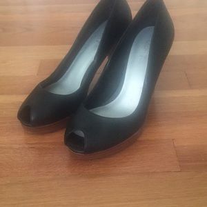Women’s shoes